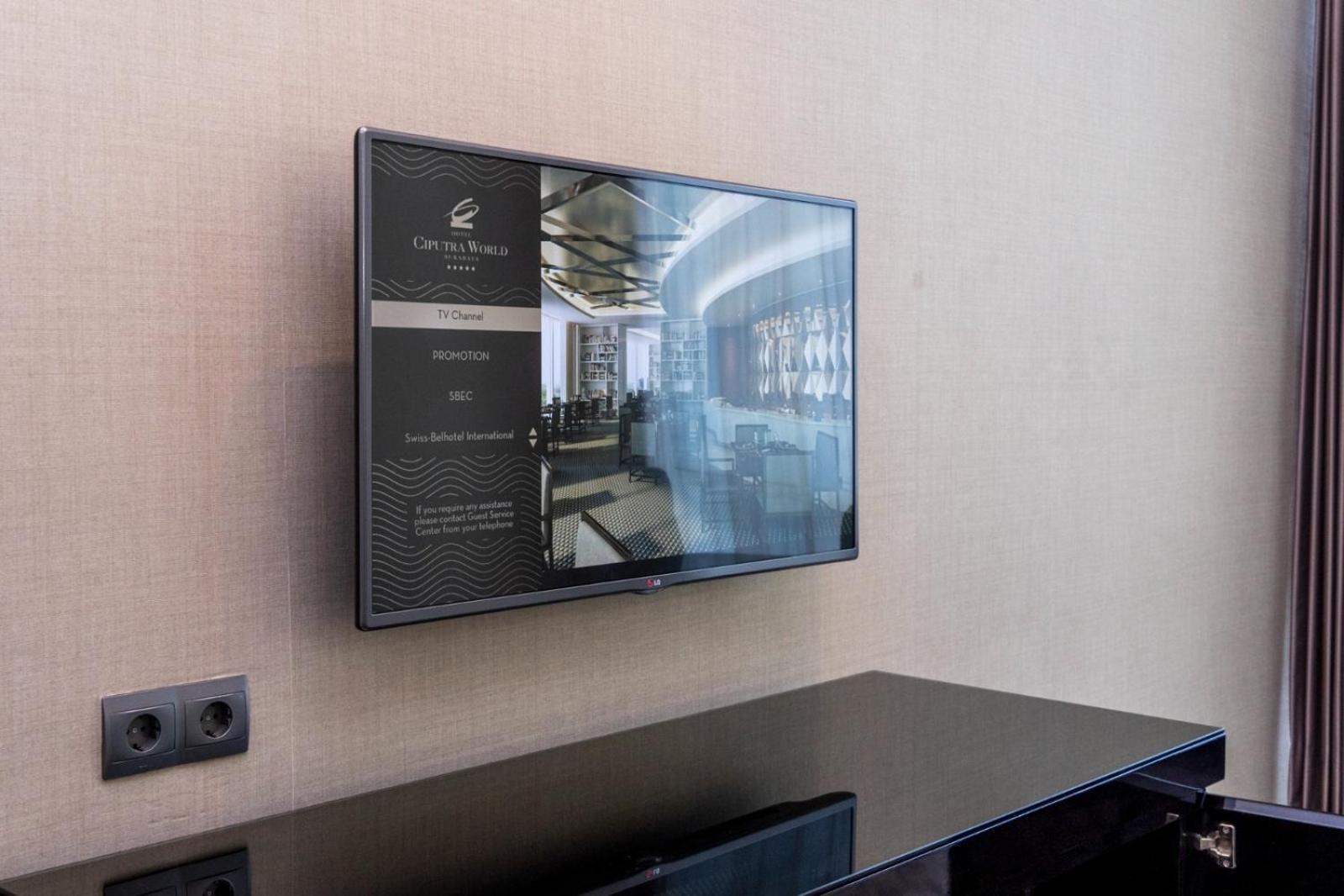 Hotel Ciputra World Surabaya Managed By Swiss-Belhotel International Exteriör bild