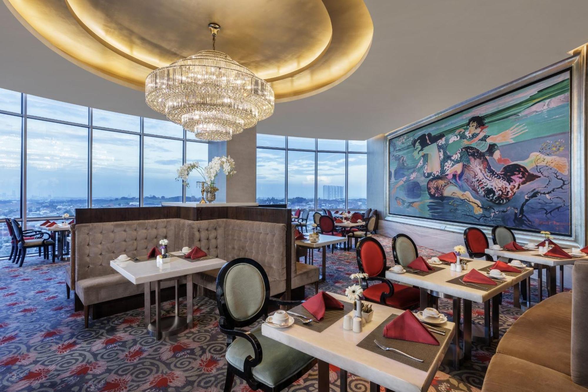 Hotel Ciputra World Surabaya Managed By Swiss-Belhotel International Exteriör bild
