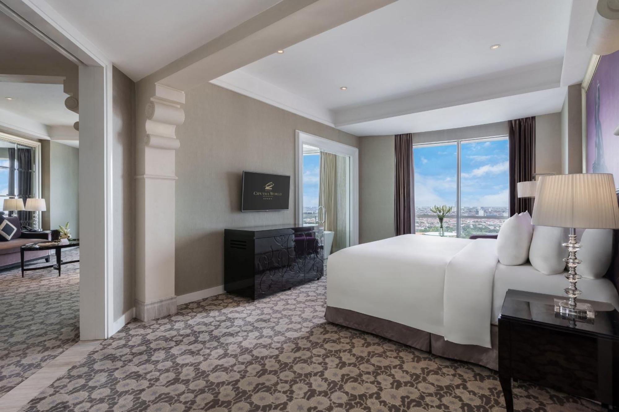 Hotel Ciputra World Surabaya Managed By Swiss-Belhotel International Exteriör bild